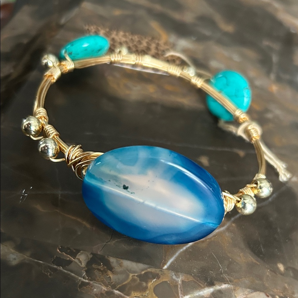 Elegant Blue and Gold Women's Bracelet